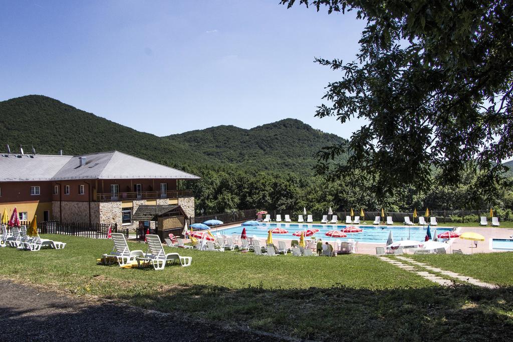 Szent Orbán Erdei Wellness Hotel Kóspallag Esterno foto